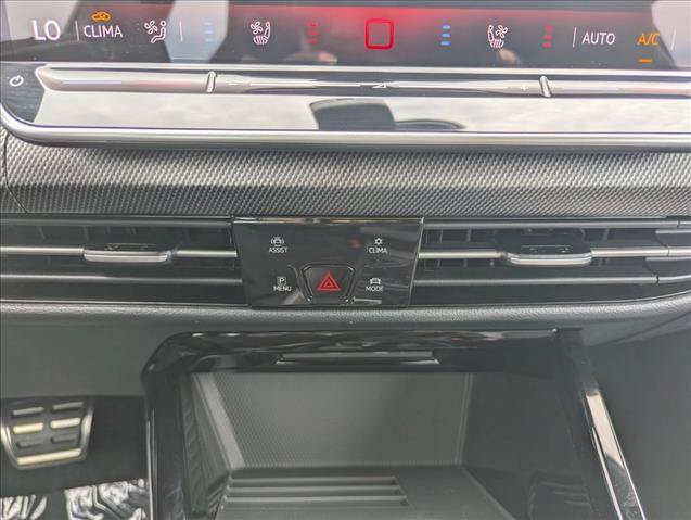 New 2026 Volkswagen GTI SE FWD image 20