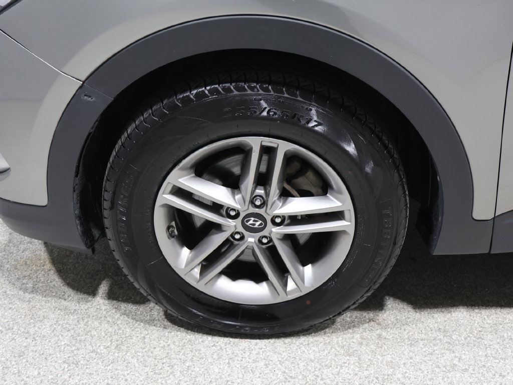 Used 2018 Hyundai Santa Fe Sport AWD/4WD image 16