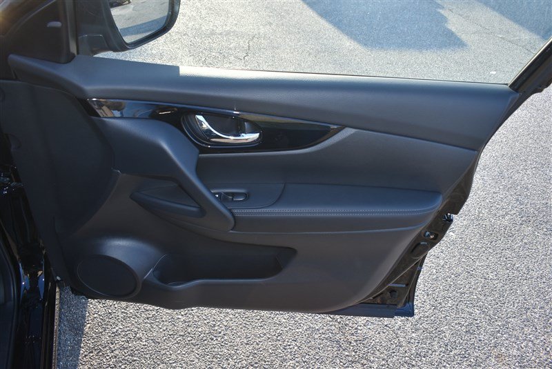 Used 2022 Nissan Rogue Sport SL AWD/4WD image 27
