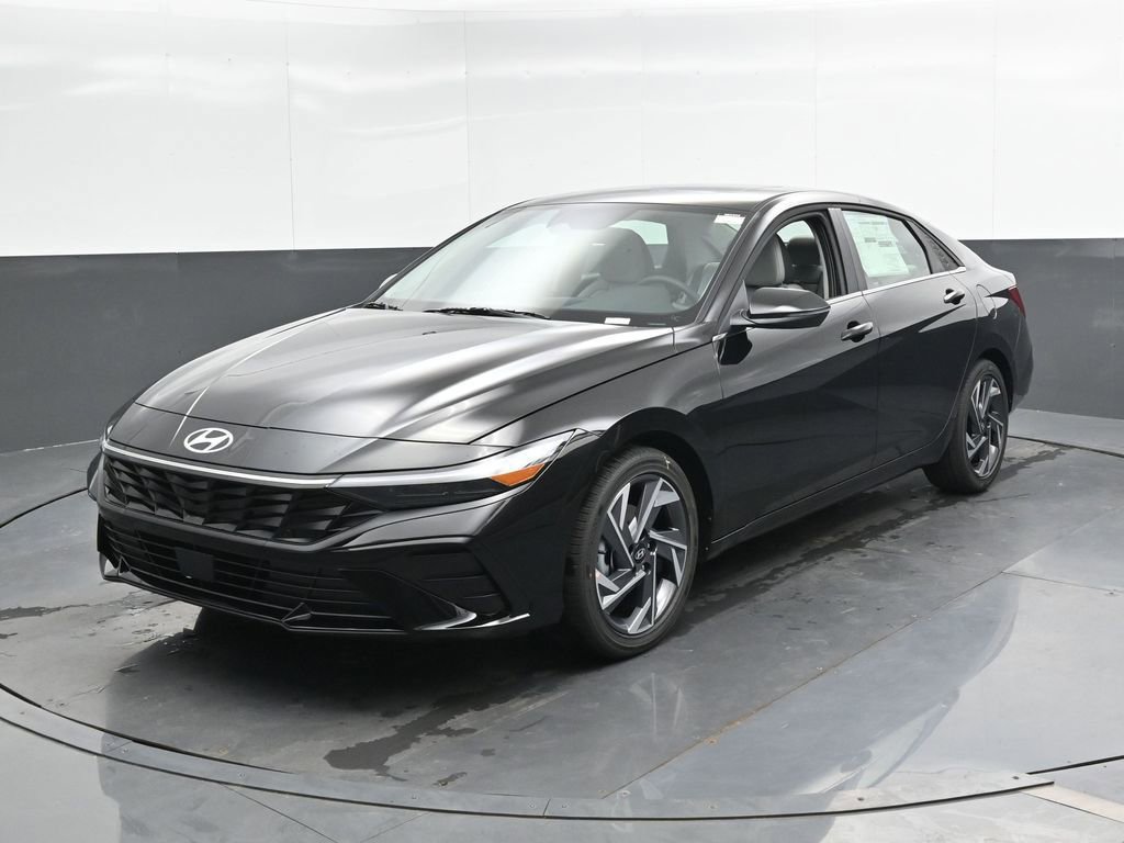 New 2025 Hyundai Elantra Limited image 6
