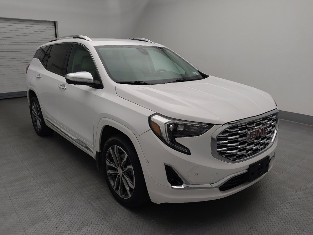 Used 2020 GMC Terrain Denali w/ Denali Premium Package FWD image 13