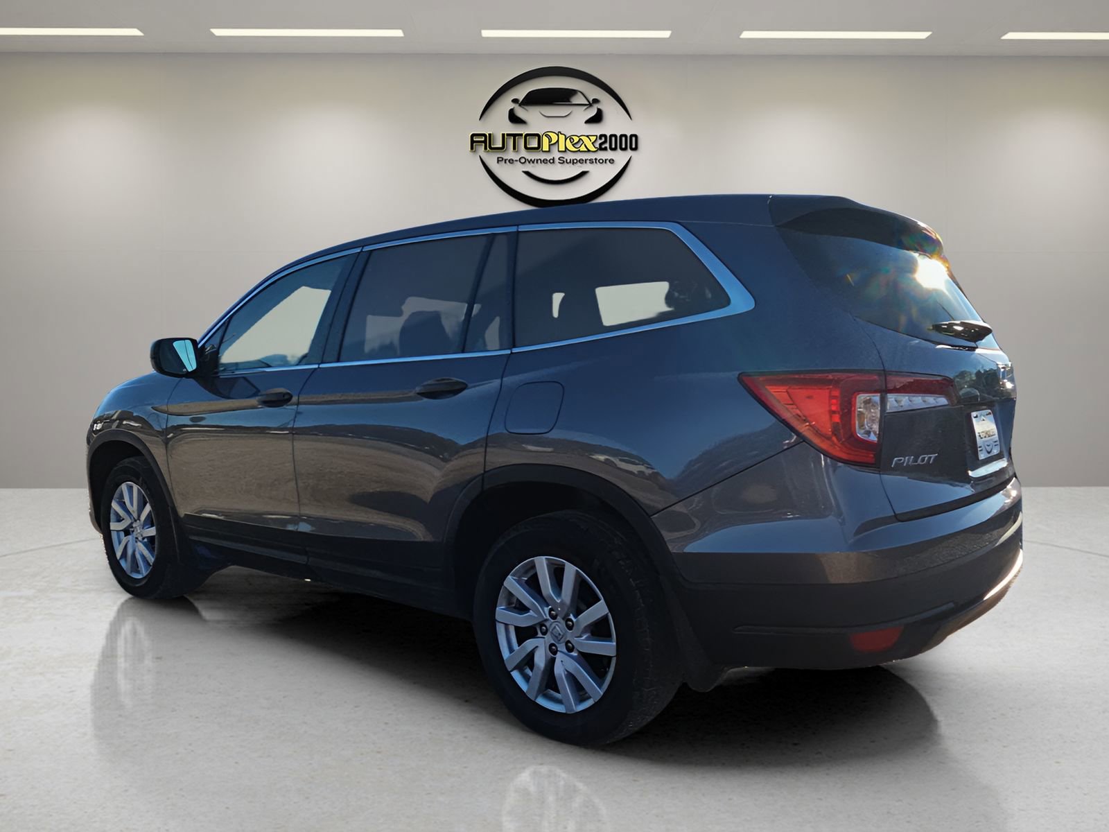 Used 2019 Honda Pilot LX image 5