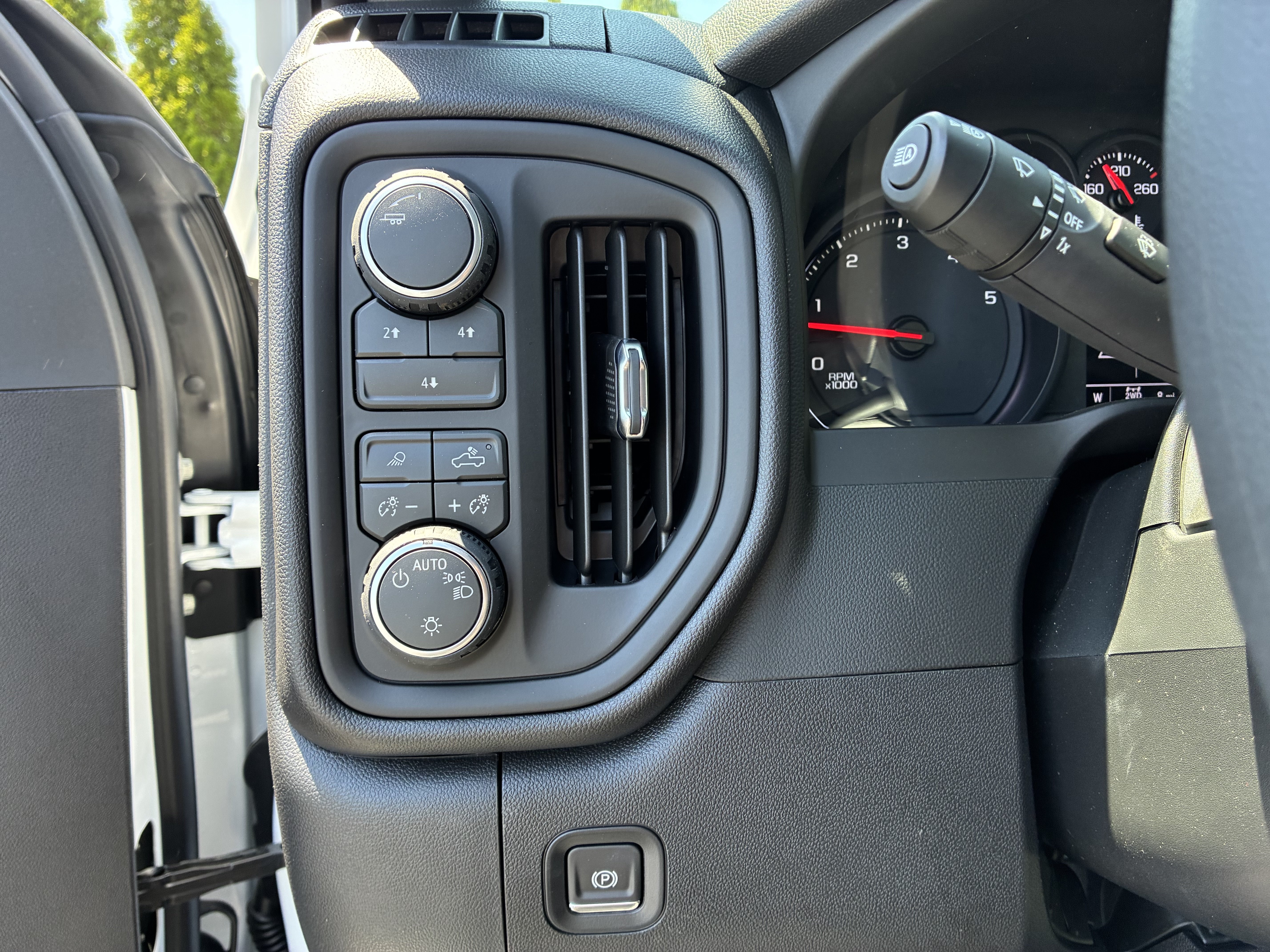 New 2026 Chevrolet Silverado 3500 W/T AWD/4WD image 26