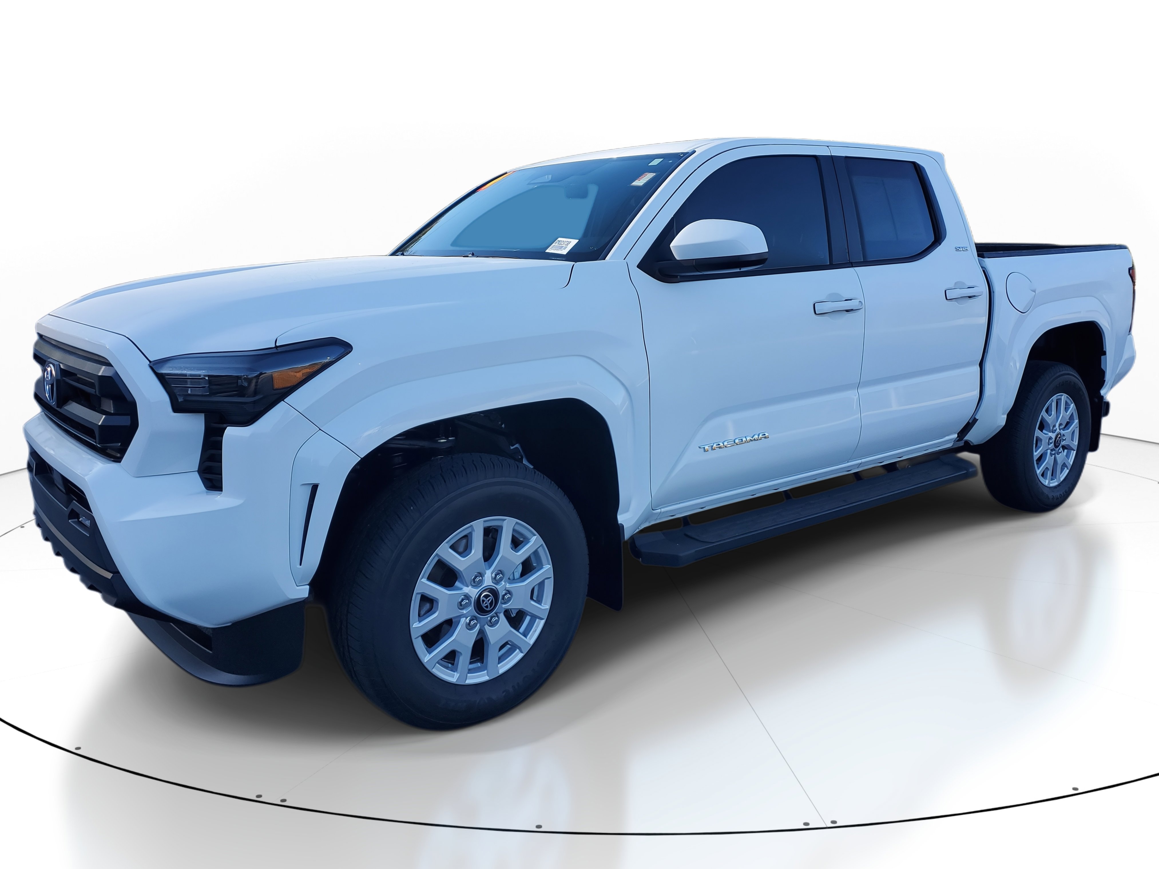 Used 2024 Toyota Tacoma SR5 image 3