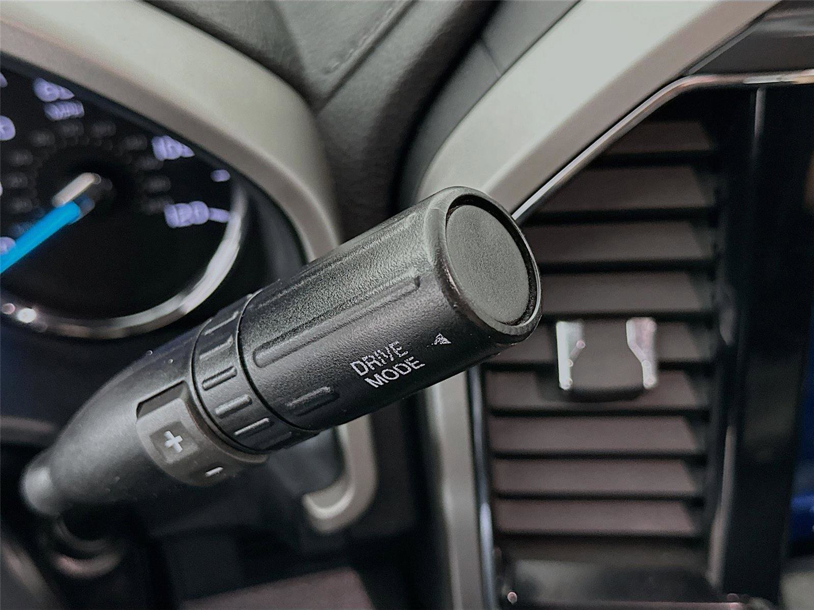 Used 2022 Ford F250 Lariat w/ Black Appearance Package image 15