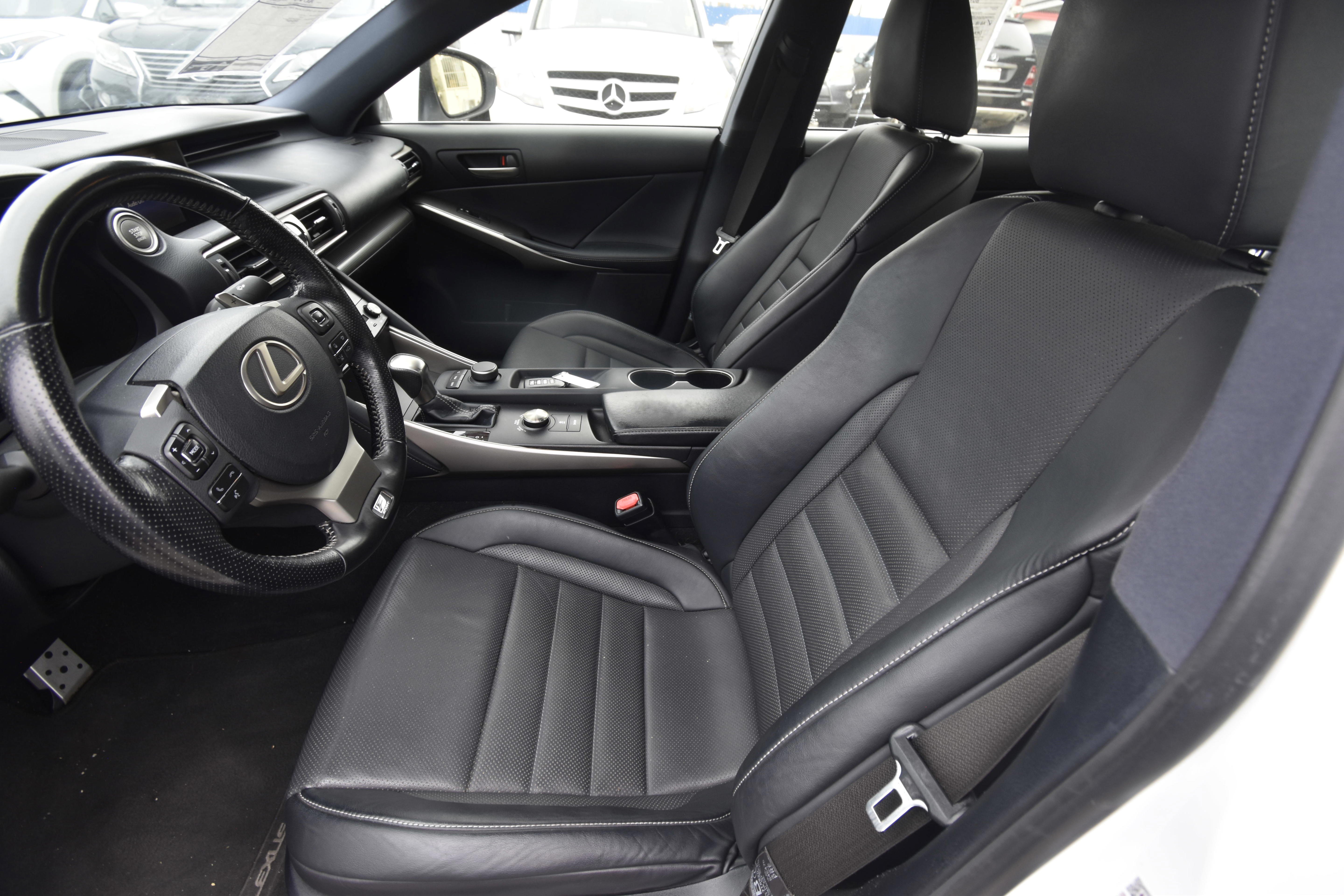 Used 2017 Lexus IS 200t F Sport w/ F Sport Package RWD image 8