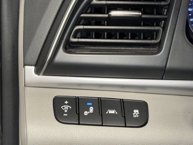 Used 2020 Hyundai Elantra SEL FWD image 21
