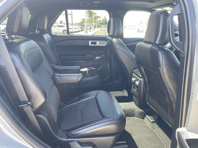 Used 2023 Ford Explorer ST-Line w/ Class IV Trailer Tow Package AWD/4WD image 28