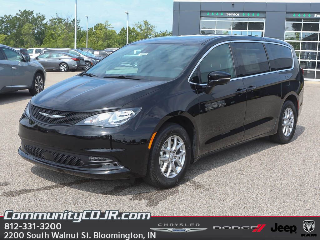 New 2025 Chrysler Voyager LX FWD image 2