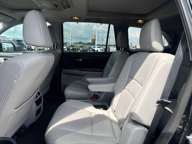 Used 2016 Honda Pilot Elite image 5