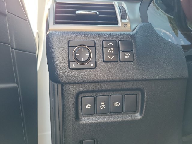 Used 2020 Lexus GX 460 Premium w/ Premium Package AWD/4WD image 30