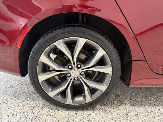Used 2015 Chrysler 200 C w/ Navigation & Sound Group I image 37