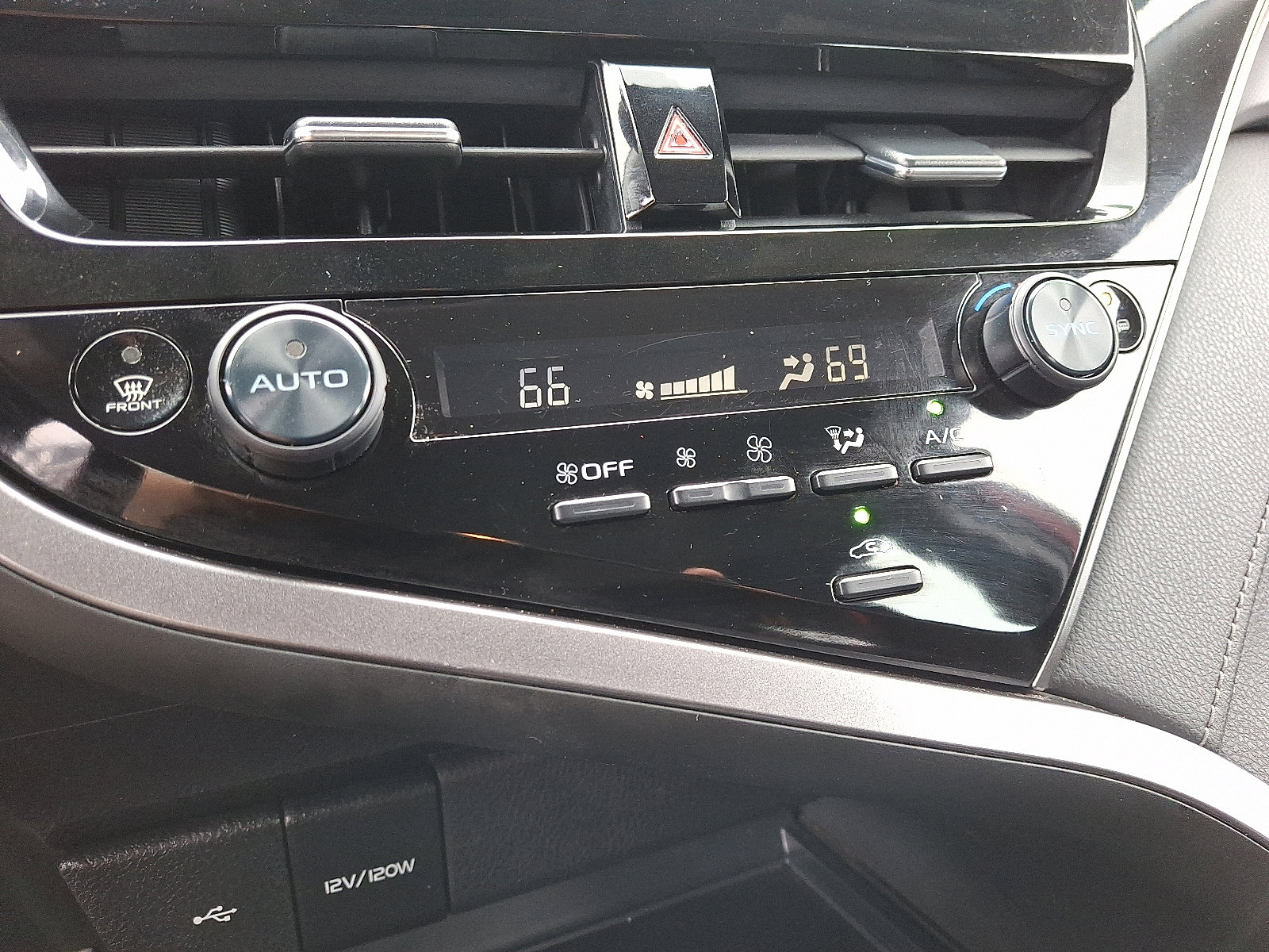 Certified 2022 Toyota Camry LE image 16