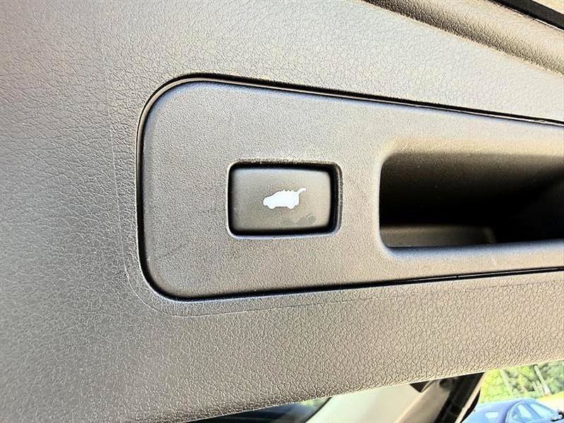 Used 2020 Acura MDX w/ Technology Package FWD image 14