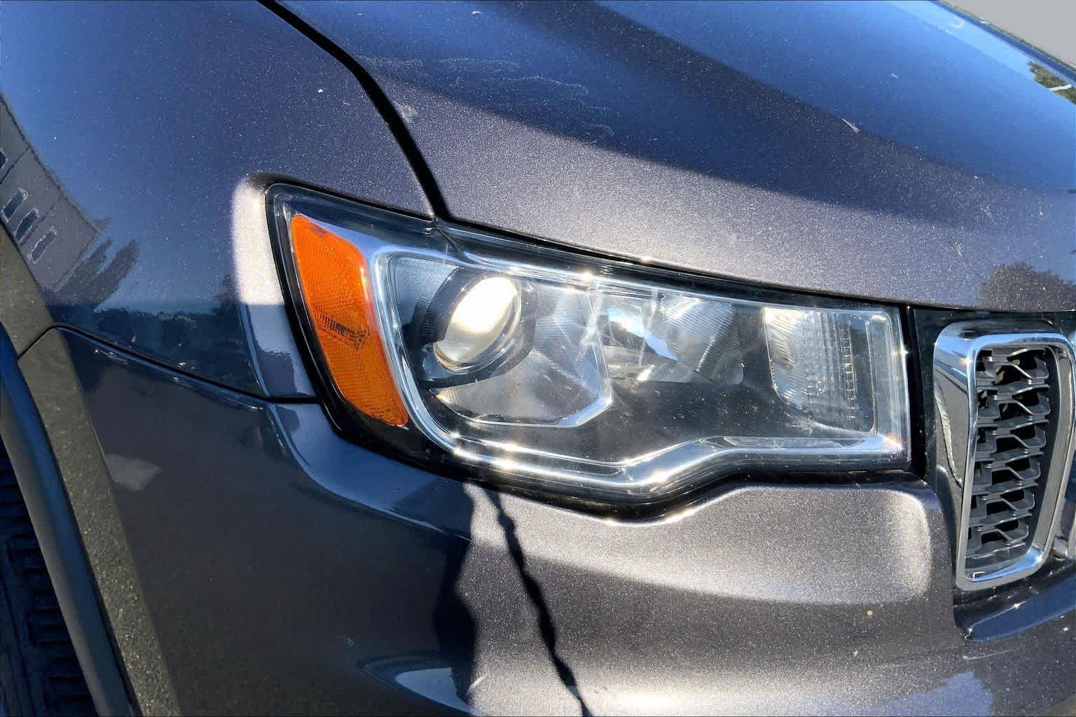 Used 2019 Jeep Grand Cherokee Limited AWD/4WD image 28