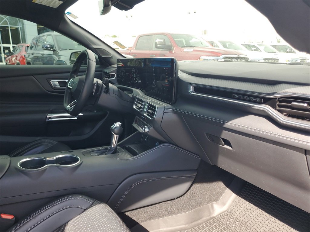Used 2024 Ford Mustang GT Premium image 30