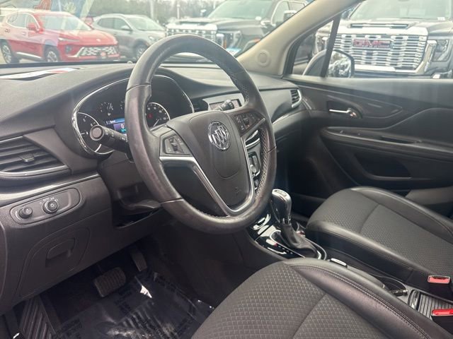 Used 2022 Buick Encore Preferred w/ Safety Package image 10