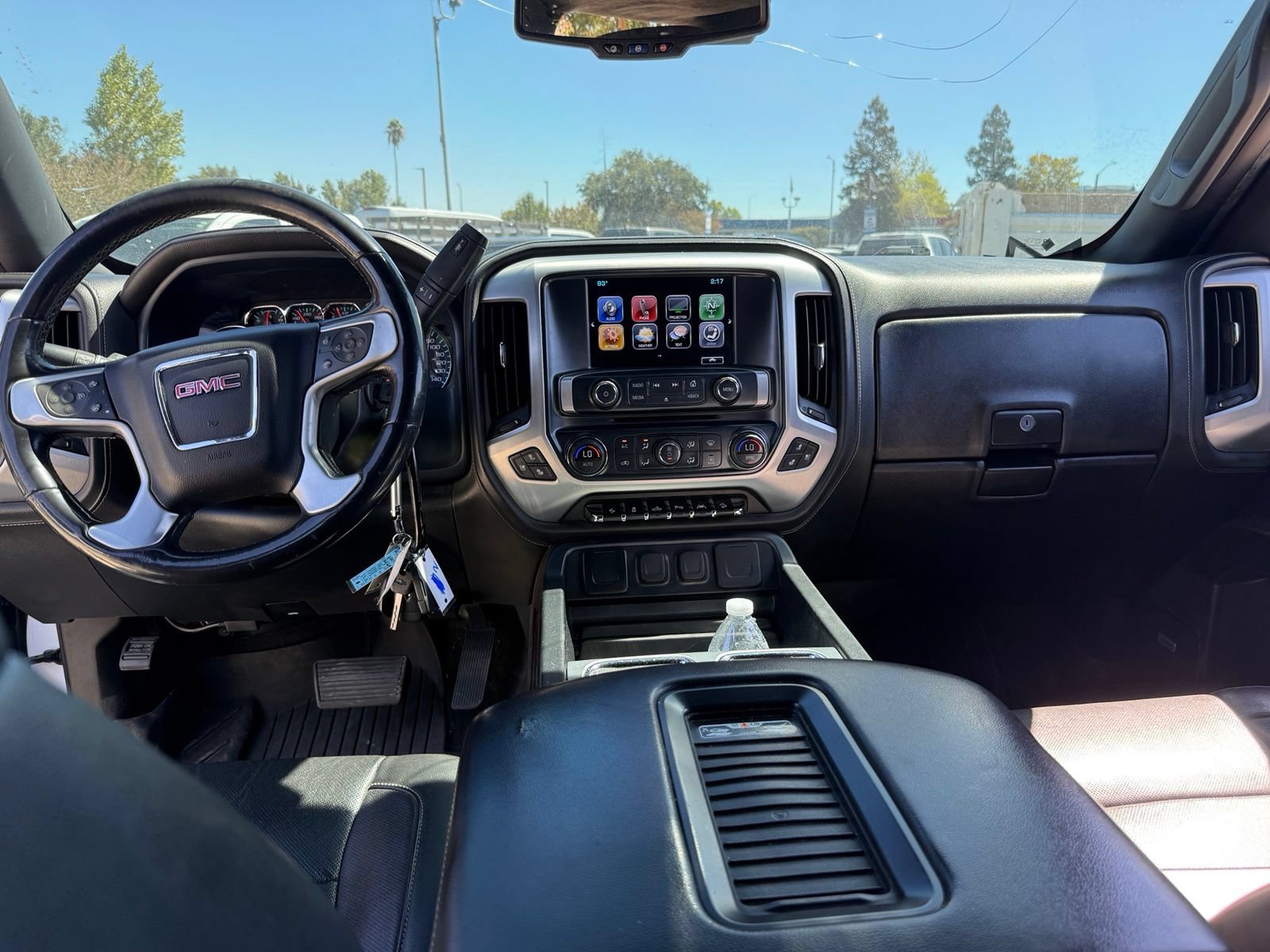 Used 2018 GMC Sierra 1500 SLT w/ SLT Premium Package AWD/4WD image 16