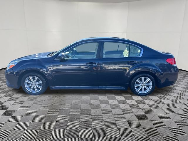 Used 2012 Subaru Legacy 2.5i Premium w/ All-Weather Pkg AWD/4WD image 2