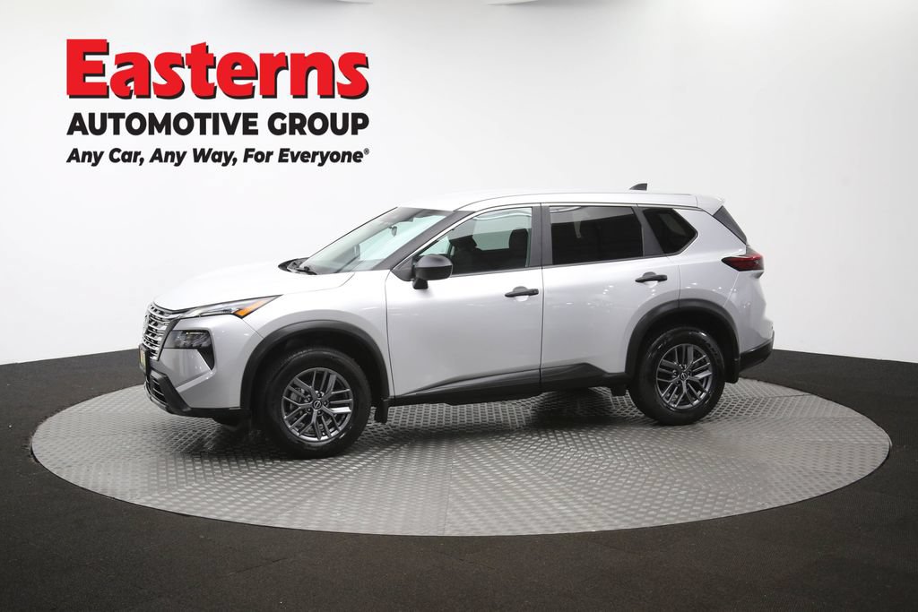 Used 2024 Nissan Rogue S AWD/4WD image 59