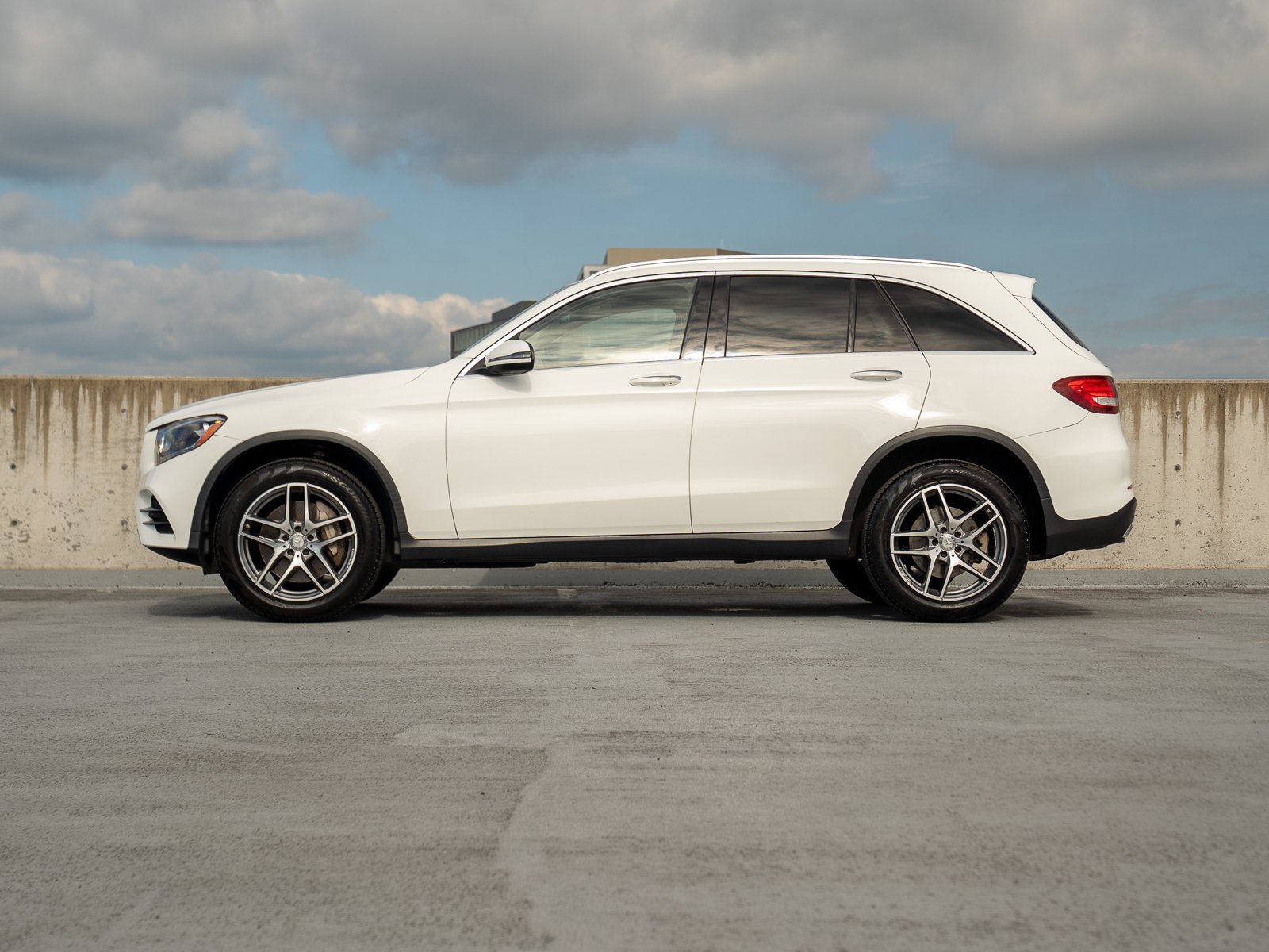 Used 2016 Mercedes-Benz GLC 300 image 3