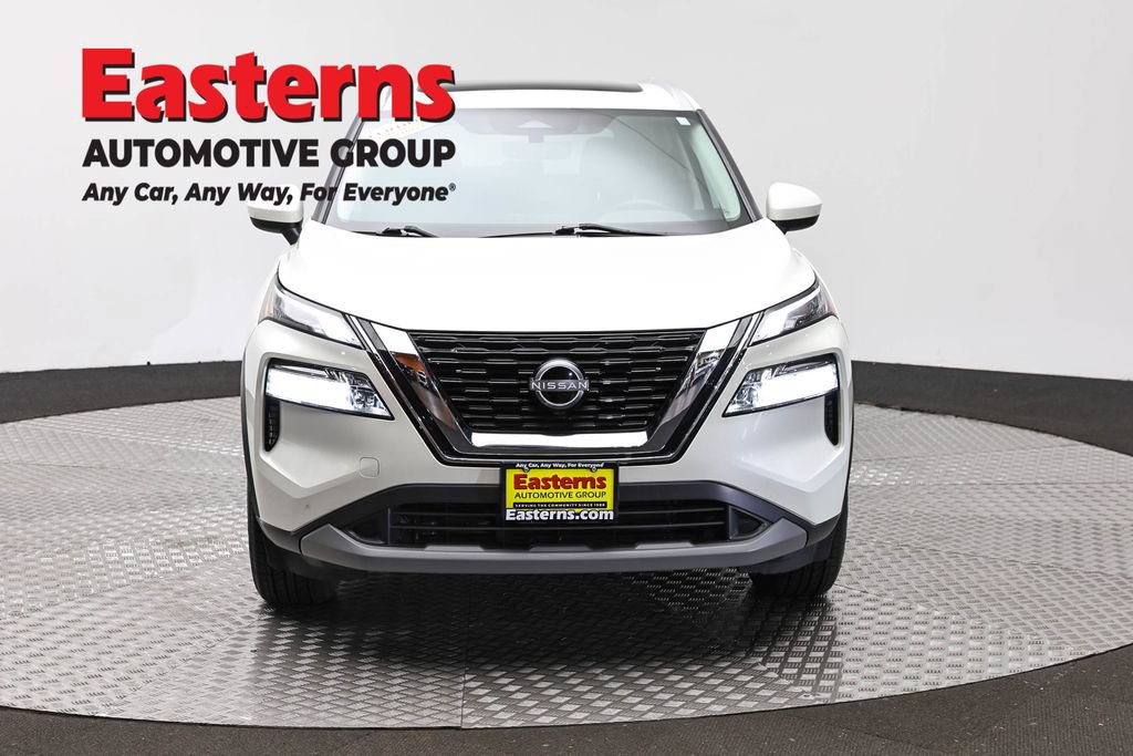 Used 2023 Nissan Rogue SV w/ SV Premium B Package AWD/4WD image 2