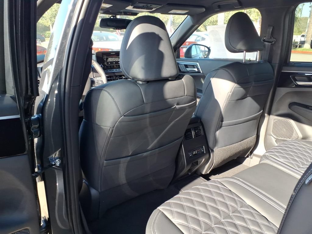 New 2026 Nissan Rogue Platinum AWD/4WD image 7