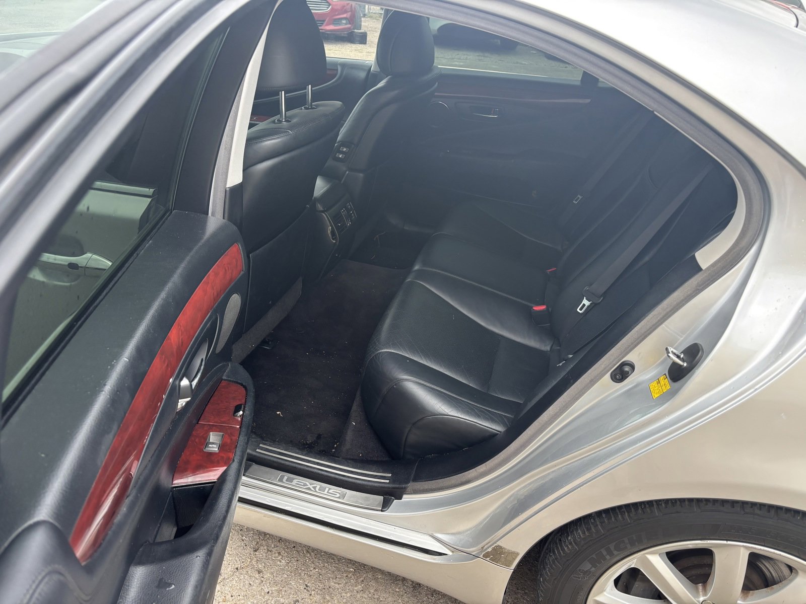 Used 2008 Lexus LS 460 image 10