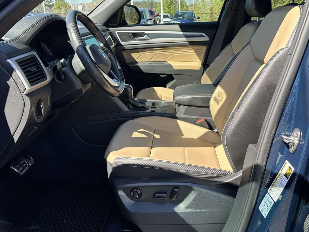 Used 2021 Volkswagen Atlas Cross Sport SE image 4