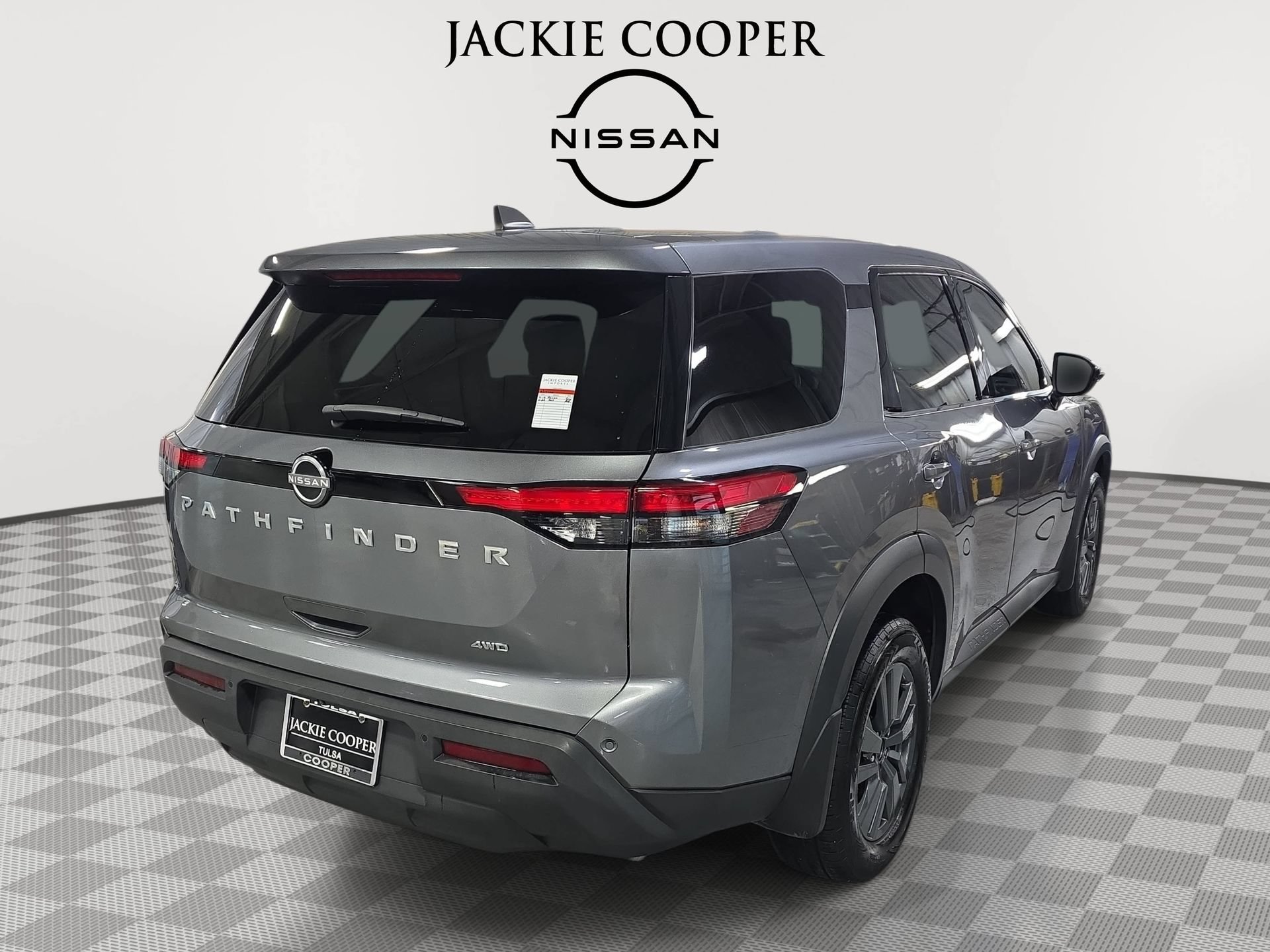 Used 2023 Nissan Pathfinder S AWD/4WD image 5