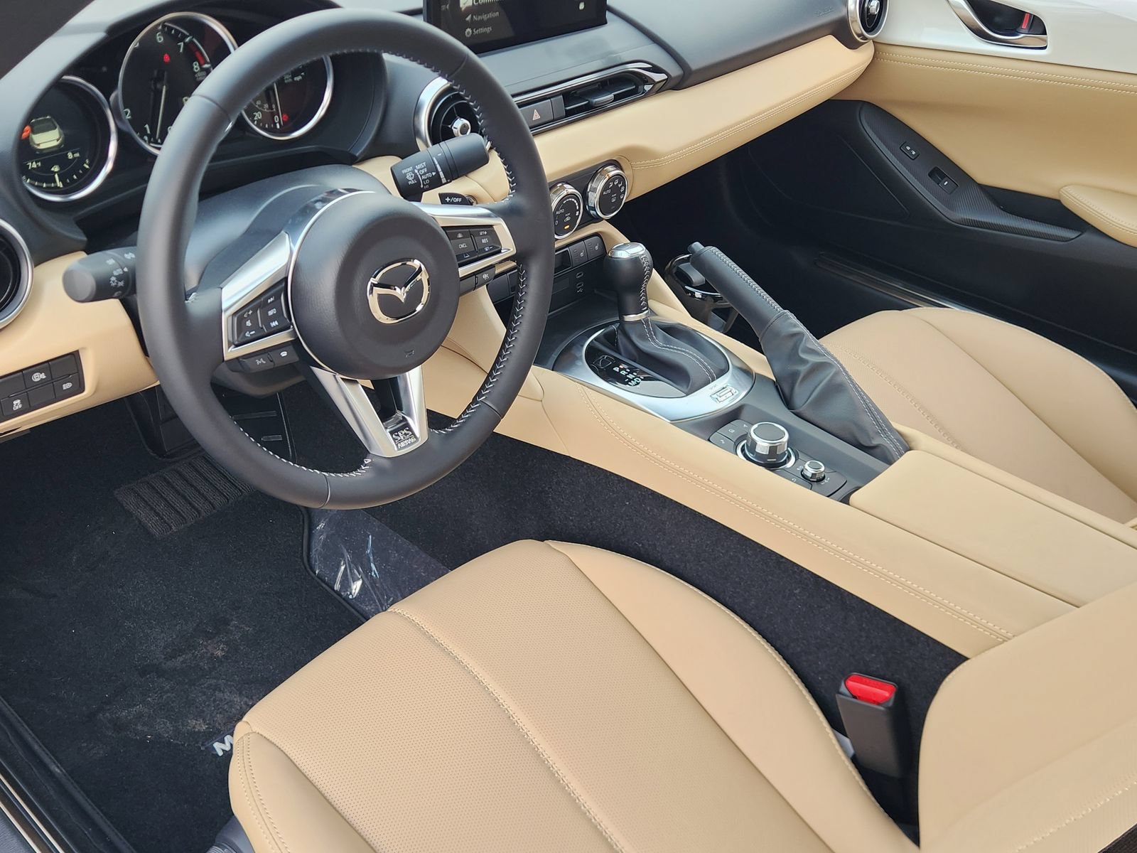 New 2026 MAZDA MX-5 Miata Grand Touring RWD image 25