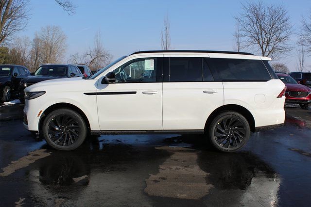 New 2026 Lincoln Navigator Reserve w/ Jet Appearance Package image 6