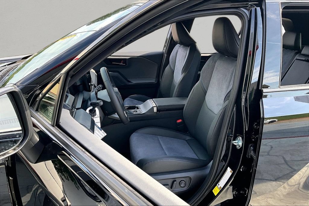 New 2026 Toyota RAV4 XSE AWD/4WD image 19
