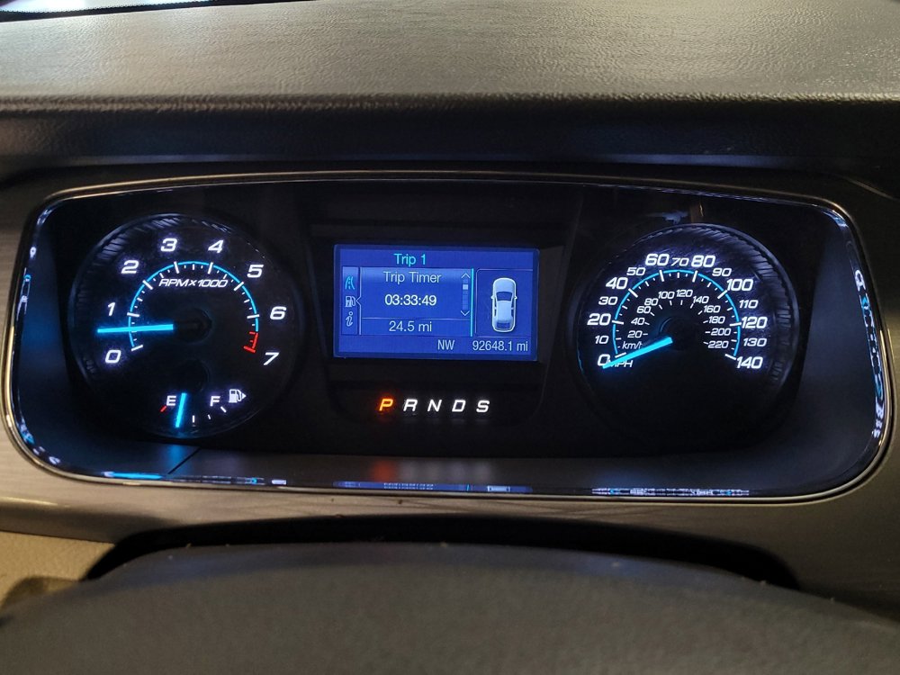 Used 2015 Ford Taurus SEL image 23