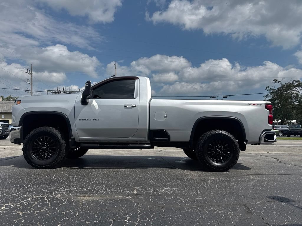 Used 2022 Chevrolet Silverado 2500 LT w/ Convenience Package AWD/4WD image 4