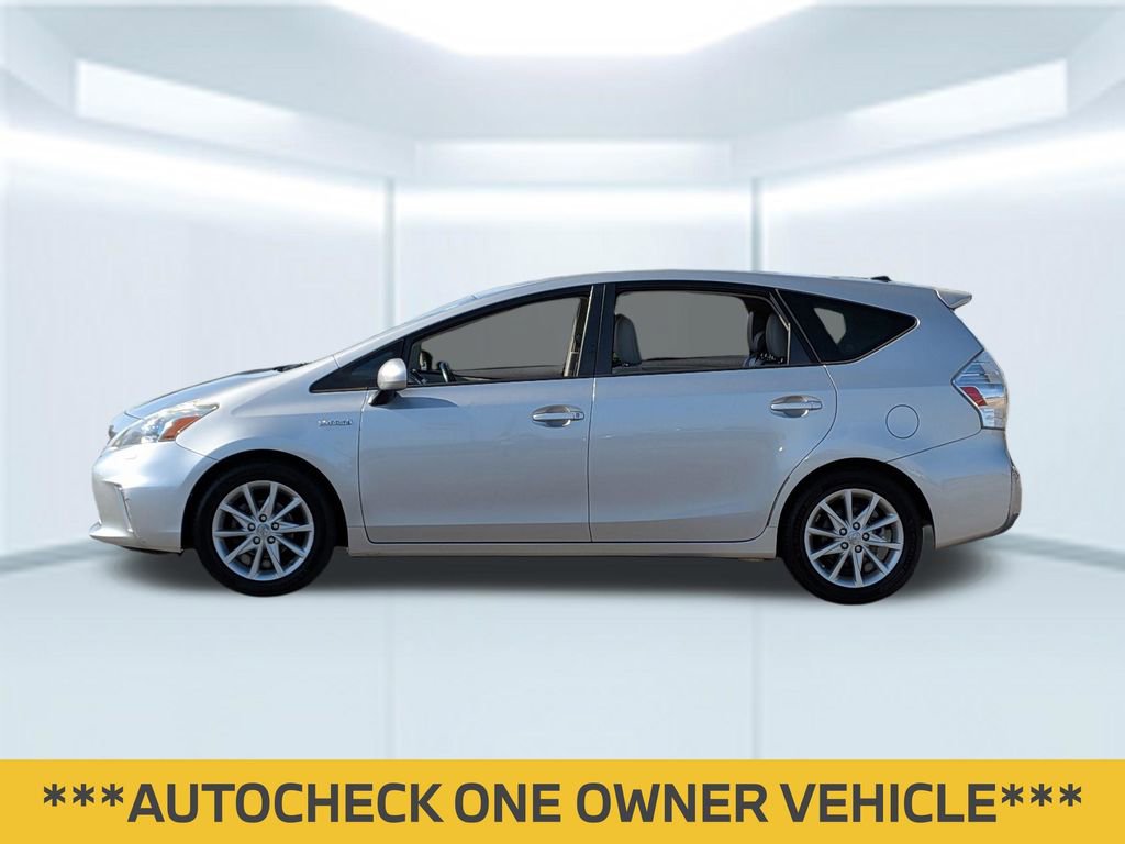 Used 2013 Toyota Prius V Five FWD image 2