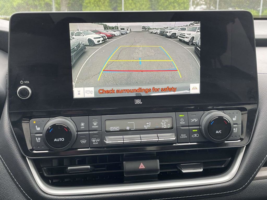 Used 2024 Toyota Grand Highlander AWD image 39