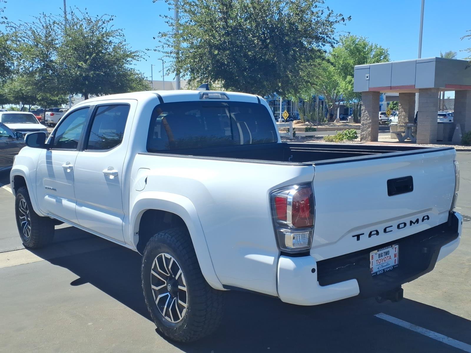 Certified 2020 Toyota Tacoma TRD Sport w/ Technology Package AWD/4WD image 6