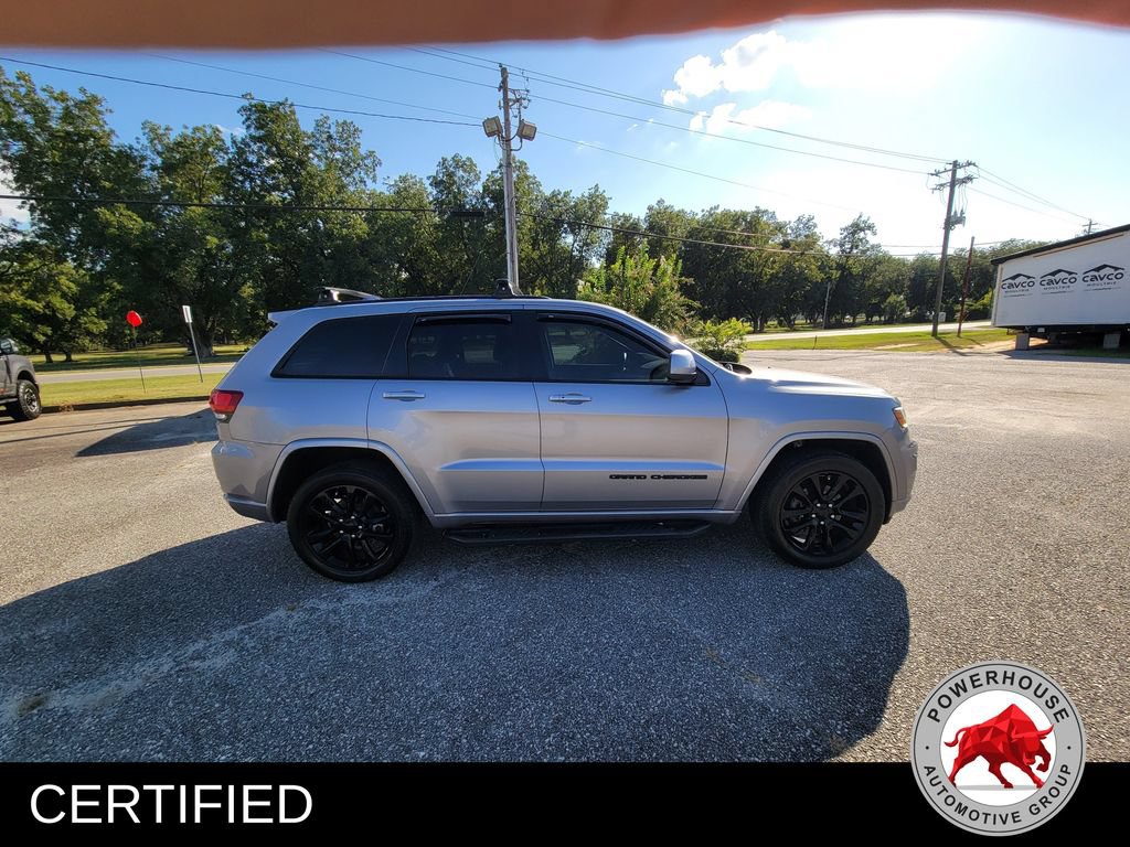 Used 2020 Jeep Grand Cherokee Altitude RWD image 8