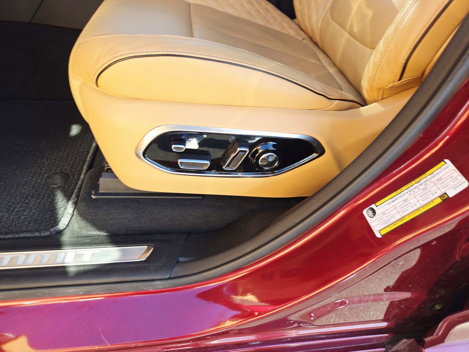 Used 2024 Jeep Grand Cherokee Summit image 43