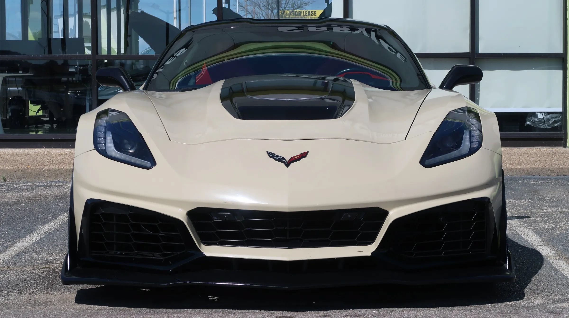 Used 2019 Chevrolet Corvette Grand Sport RWD image 2