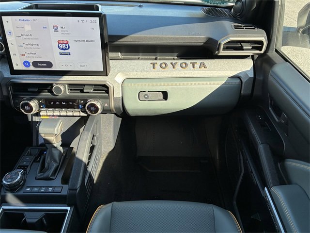 Used 2025 Toyota 4Runner Trailhunter image 15
