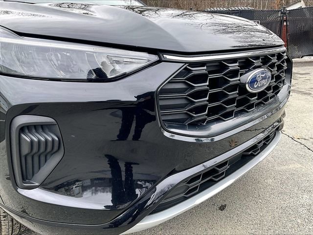 Used 2023 Ford Escape ST-Line AWD/4WD image 30