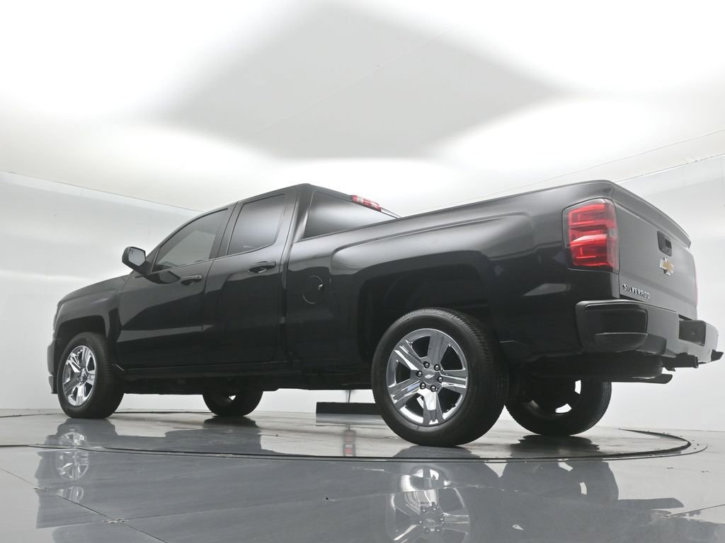 Used 2018 Chevrolet Silverado 1500 Custom w/ Custom Value Package image 44