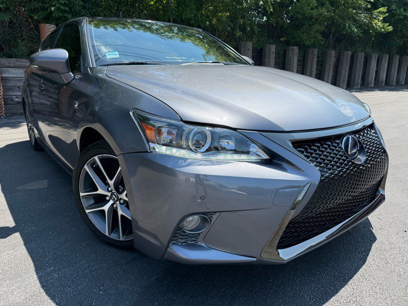Used 2015 Lexus CT 200h image 4