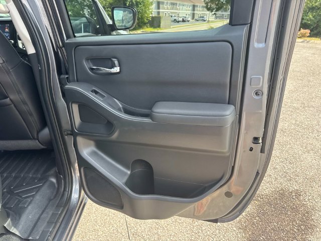 Used 2024 Nissan Frontier SL AWD/4WD image 23