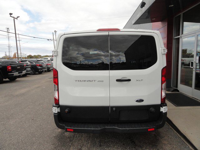 Used 2017 Ford Transit 350 XLT image 4