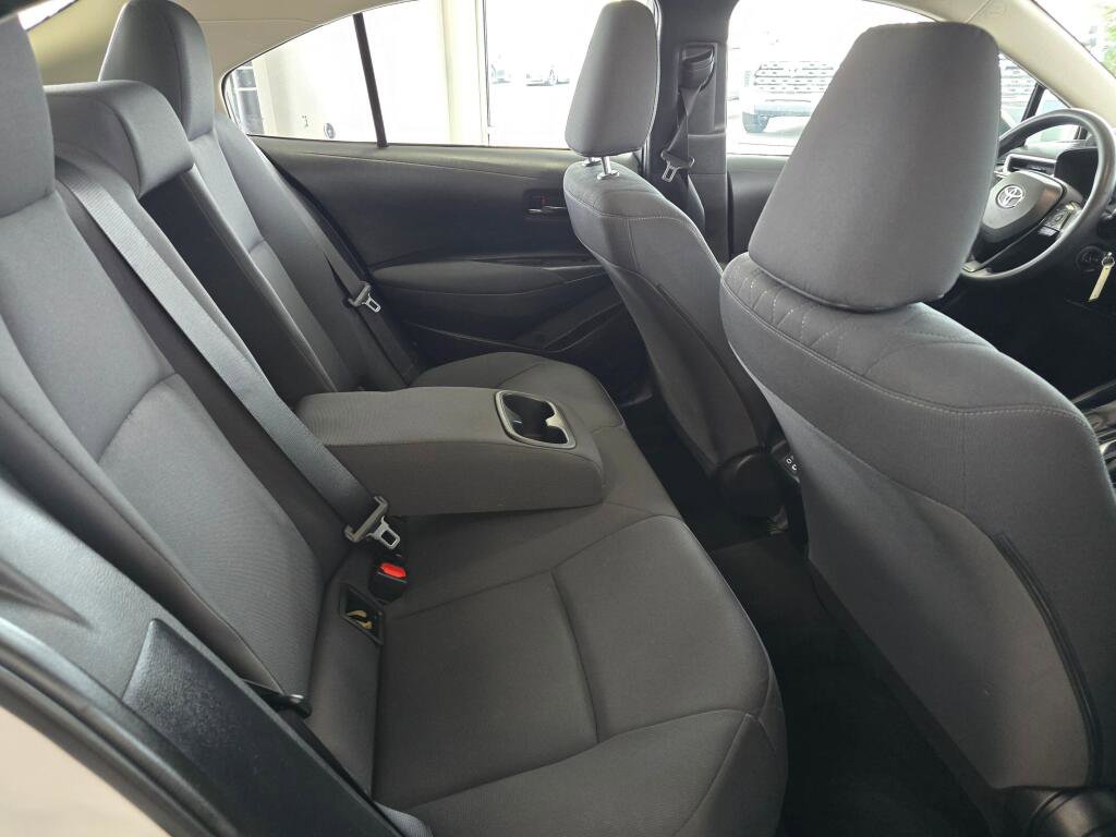 Used 2023 Toyota Corolla LE FWD image 39