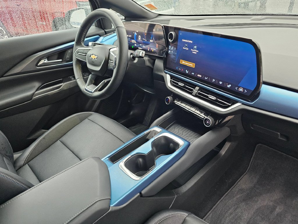 Used 2024 Chevrolet Equinox EV LT AWD/4WD image 12