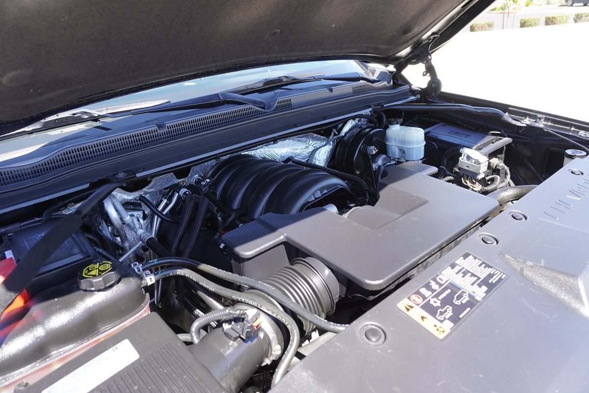 Used 2017 Chevrolet Suburban Premier AWD/4WD image 5
